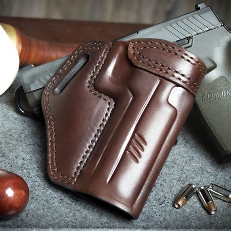 Premium Leather P320 Holster for Optimal Concealment - Shop Now!